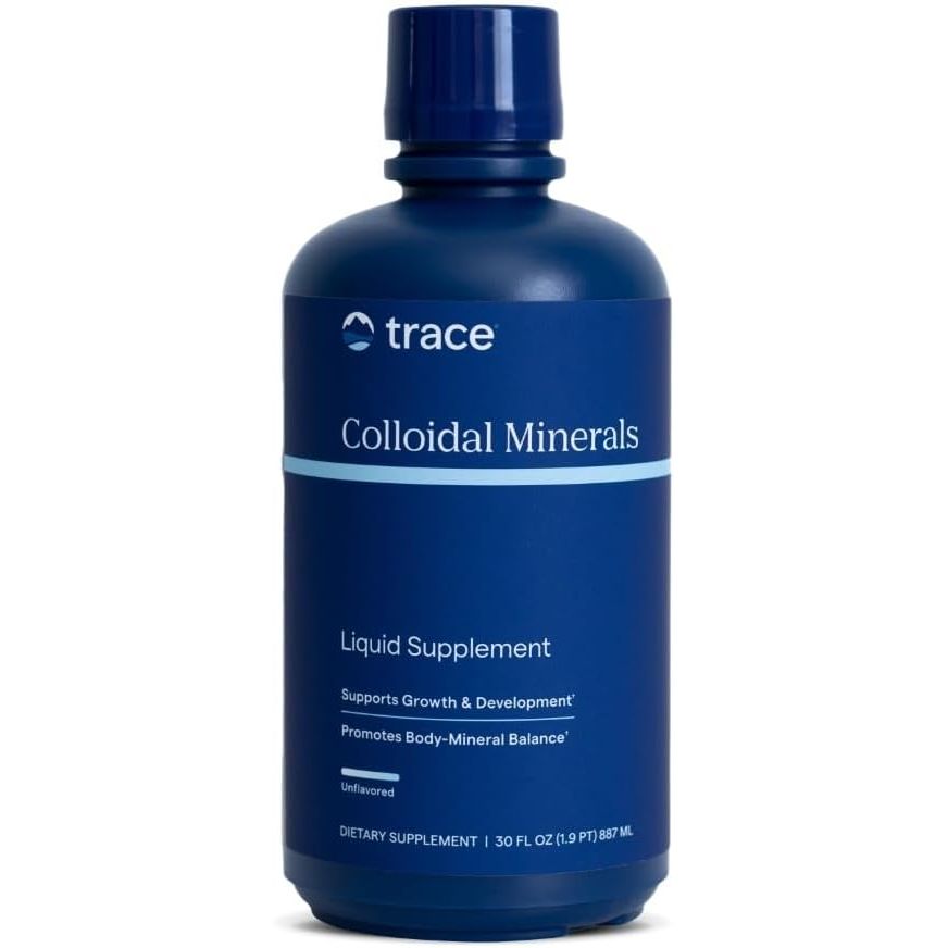 Sticlă plastic albastru închis Trace Minerals Colloidal Minerals cu capac albastru, logo trace cu cerc, text mare alb Colloidal Minerals, bandă orizontală turcoaz, Liquid Supplement, mențiuni Supports Growth & Development și Promotes Body-Mineral Balance, Unflavored, 30 FL OZ 887ml. Supliment lichid premium cu peste 70 minerale și oligoelemente din depozite preistorice de plante, îmbogățit cu acid fulvic natural pentru absorbție optimă. Susține echilibrul mineral, energia, dezvoltarea normală a organismului
