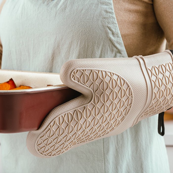 Mănușă de Cuptor din Silicon, Termorezistentă, cu Interior Textil, 30 cm, Nava Misty - Protein4Life