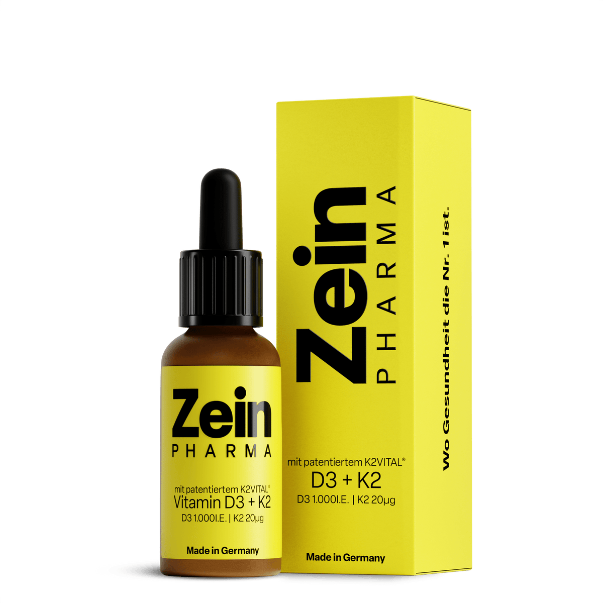Sticlă sticlă ambră Zein Pharma Vitamin D3+K2 cu pipetă neagră și etichetă galbenă, logo Zein PHARMA negru, text mit patentiertem K2VITAL Vitamin D3+K2, specificații D3 1000 I.E. și K2 20μg, Made in Germany, cutie galbenă alături. Picături premium germane pentru adulți cu vitamina D3 naturală din lanolină și vitamina K2 brevetată K2VITAL 99,7% all-trans MK-7 în ulei MCT cocos. Susține sănătatea oaselor, dinților și sistemului imunitar, direcționează calciul corect în organism.
